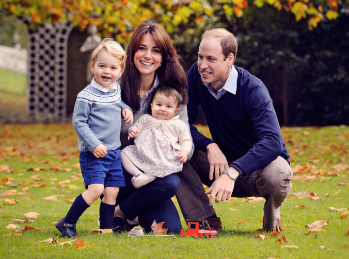 Printesa Charlotte, bucatica rupta din Kate Middleton. Cat de bine seamana micuta cu mama ei. Poza la 11 luni Printesa Charlotte, bucatica rupta din Kate Middleton. Cat de bine seamana micuta cu mama ei. Poza la 11 luni