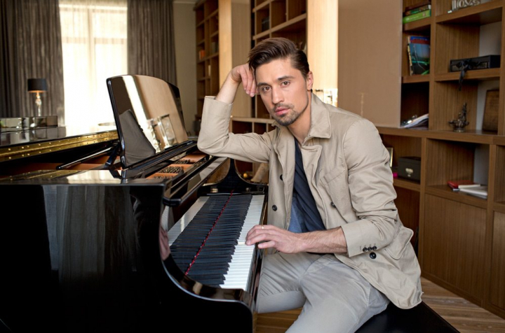 Dima Bilan si-a aratat in exclusivitate casa. Vezi in ce cetate de lux locuieste - FOTO