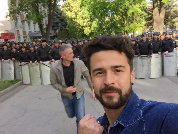 Pasha Parfeni, intr-o poza de milioane! Iata langa cine apare - FOTO
