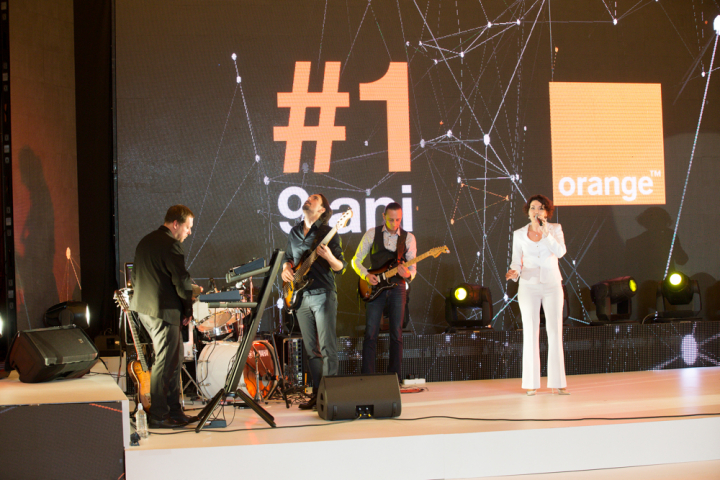 Orange Moldova - 9 ani #1. Julien Ducarroz, noul Director General: " Vom continua sa oferim experiente de comunicare incomparabile" Orange Moldova - 9 ani #1. Julien Ducarroz, noul Director General: " Vom continua sa oferim experiente de comunicare incomparabile"