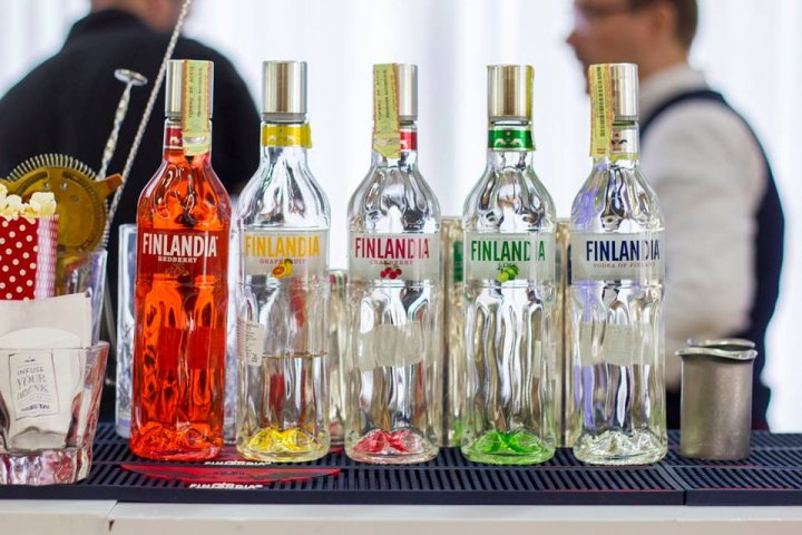 Masterclass de zile mari, organizat de distribuitorul oficial Finlandia Vodka in Moldova! Peste o suta de barmani au asistat la o degustatie de exceptie - VIDEO Masterclass de zile mari, organizat de distribuitorul oficial Finlandia Vodka in Moldova! Peste o suta de barmani au asistat la o degustatie de exceptie - VIDEO
