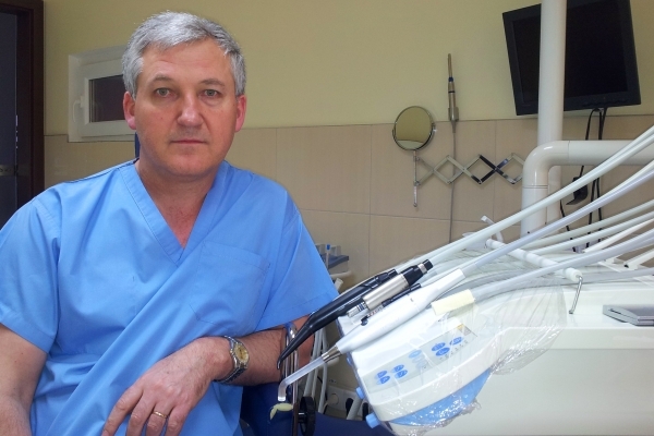 Doctorul stomatolog Ion Didu, despre implanturile dentare Doctorul stomatolog Ion Didu, despre implanturile dentare