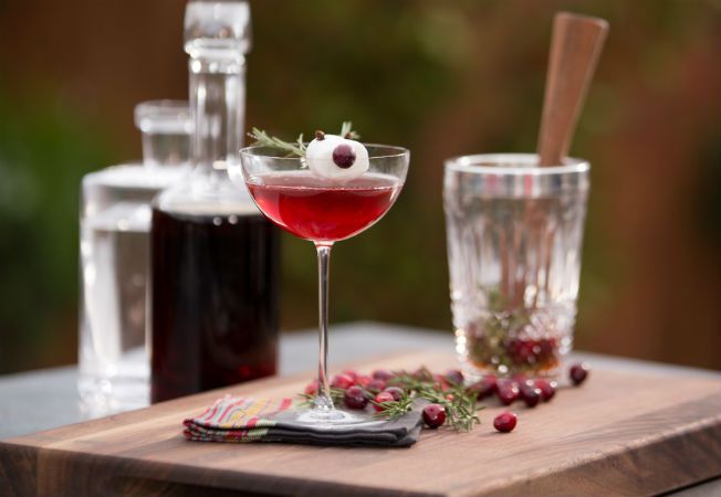 Cocktail Red Rudolph - deliciul petrecerilor de iarna Cocktail Red Rudolph - deliciul petrecerilor de iarna