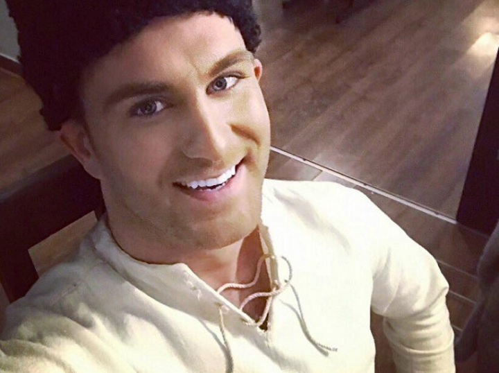 Ionel Istrati luat peste picior de catre Zebra Show. Uite ce parodie au facut acestia - VIDEO Ionel Istrati luat peste picior de catre Zebra Show. Uite ce parodie au facut acestia - VIDEO