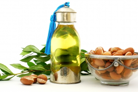 Uleiul de argan - elixirul de aur al Marocului, beneficii nepretuite asupra pielii Uleiul de argan - elixirul de aur al Marocului, beneficii nepretuite asupra pielii