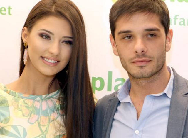 Antonia, din nou alaturi de fostul sot, Vincenzo? Fanii au avut un soc cand i-au vazut impreuna Antonia, din nou alaturi de fostul sot, Vincenzo? Fanii au avut un soc cand i-au vazut impreuna