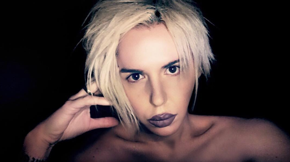 A trecut prin 90 de operatii estetice ca sa arate precum Britney Spears. Tanarul care a devenit celebru pe internet - FOTO A trecut prin 90 de operatii estetice ca sa arate precum Britney Spears. Tanarul care a devenit celebru pe internet - FOTO