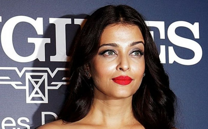O recunosti dintr-un miliard. Putini insa isi aduc aminte cum arata Aishwarya Rai cand a castigat Miss World - VIDEO O recunosti dintr-un miliard. Putini insa isi aduc aminte cum arata Aishwarya Rai cand a castigat Miss World - VIDEO