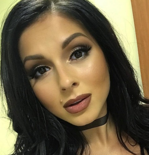 Interpreta Niusha si-a aratat in premiera iubitul, de Ziua Indragostitilor! Cum au reactionat fanii artistei - FOTO Interpreta Niusha si-a aratat in premiera iubitul, de Ziua Indragostitilor! Cum au reactionat fanii artistei - FOTO