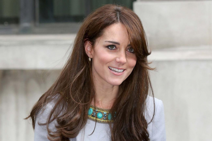 Ducesa de Cambridge, in cei mai mulati pantaloni. Cum a aparut Kate Middleton si ce au surprins fotografii - FOTO Ducesa de Cambridge, in cei mai mulati pantaloni. Cum a aparut Kate Middleton si ce au surprins fotografii - FOTO