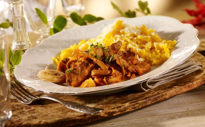 Invata sa faci vita Stroganoff! O reteta veche de la 1860, gatita unui conte rus - VIDEO Invata sa faci vita Stroganoff! O reteta veche de la 1860, gatita unui conte rus - VIDEO