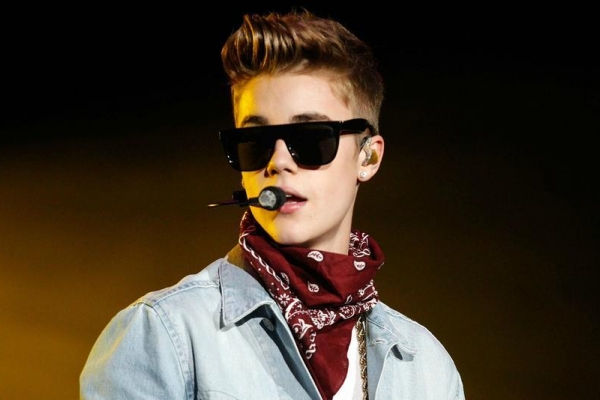 Asta trebuie s-o vezi! De ce sunt in stare sa faca fanii din Rusia ai lui Justin Bieber - VIDEO
