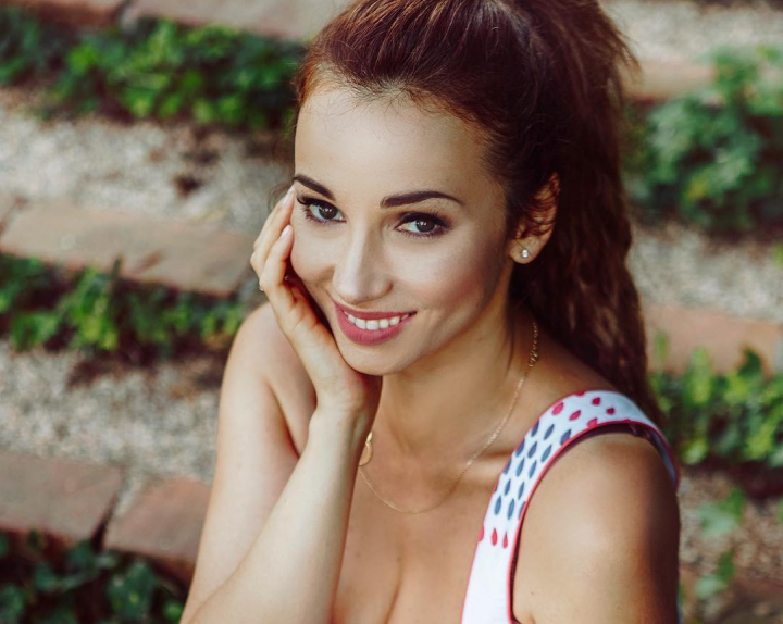 Anfisa Cehova este intr-o forma de invidiat. Rusoaica a slabit foarte mult si pozeaza extrem de sexy - FOTO Anfisa Cehova este intr-o forma de invidiat. Rusoaica a slabit foarte mult si pozeaza extrem de sexy - FOTO