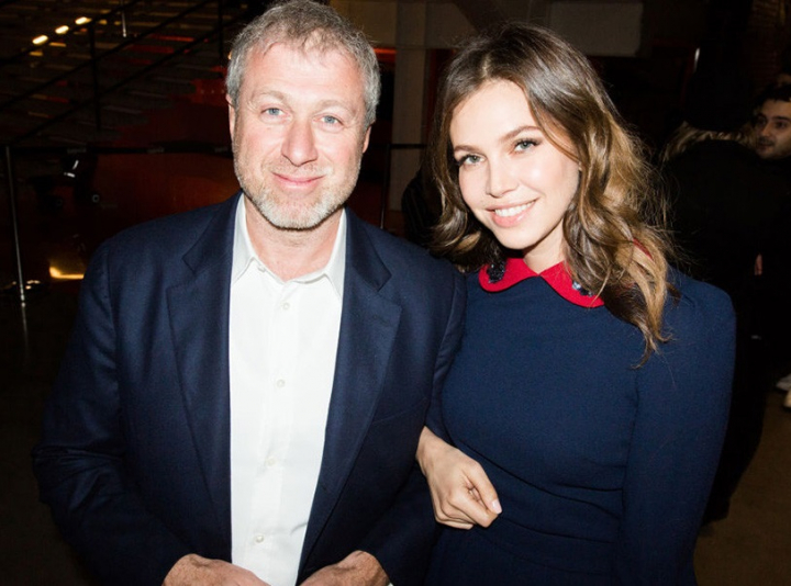 Miliardarul rus, Roman Abramovich, s-a despartit de Daria Jukova, dupa 10 ani de casnicie. Care a fost motivul - FOTO