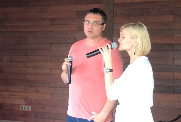 Renato Usatii s-a apucat de cantat! Controversatul politician canta in duet cu Irina Krug - VIDEO