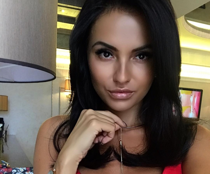 Tany Vander, provocatoare si sexy in cele mai recente imagini. Tanara a purtat pantaloni periculos de scurti - FOTO Tany Vander, provocatoare si sexy in cele mai recente imagini. Tanara a purtat pantaloni periculos de scurti - FOTO