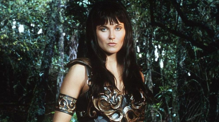 Lucy Lawless, mai sexy ca niciodata. Cat de bine arata "Xena", pe care admiratorii de abia au mai recunoscut-o - FOTO