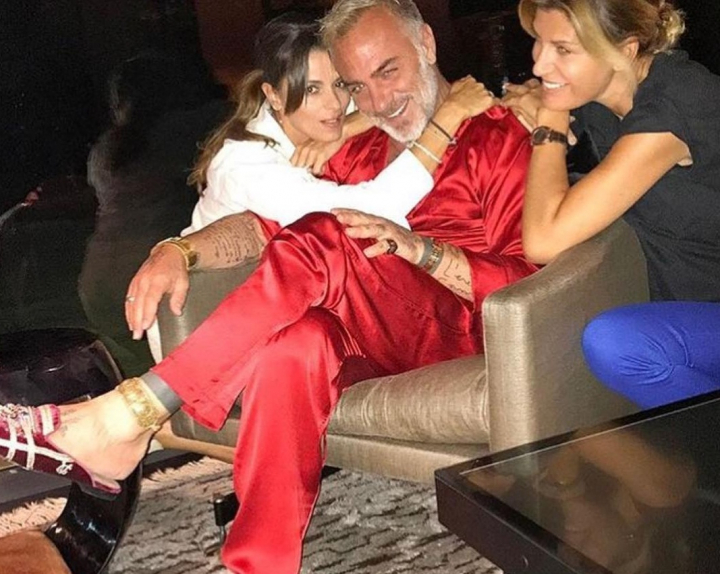 Gianluca Vacchi are o sora care il intrece in sex-appeal! Iata cat de sexy arata sora dansatorului - FOTO
