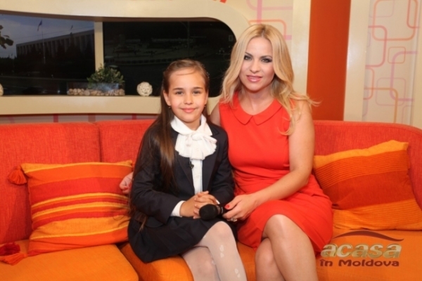 Nelly Ciobanu, in vacanta alaturi de fiica sa! Vezi destinatia superba aleasa de interpreta - FOTO
