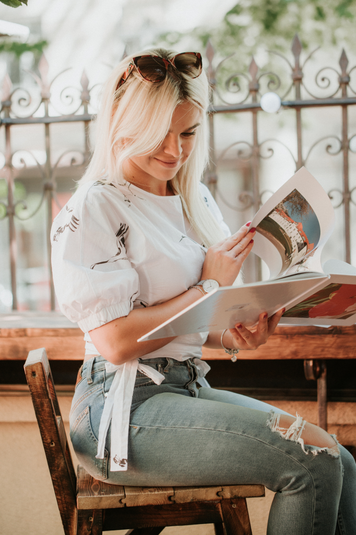 Daniela Burlac isi aduna fortele pentru noi aparitii TV, calatorind si descoperind lumea impreuna cu Celebook! Daniela Burlac isi aduna fortele pentru noi aparitii TV, calatorind si descoperind lumea impreuna cu Celebook!