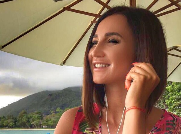 Olga Buzova, din ce in ce mai dezgolita, in pozele de pe Instagram. Aceasta isi arata posteriorul, fara pic de inhibitii - FOTO Olga Buzova, din ce in ce mai dezgolita, in pozele de pe Instagram. Aceasta isi arata posteriorul, fara pic de inhibitii - FOTO