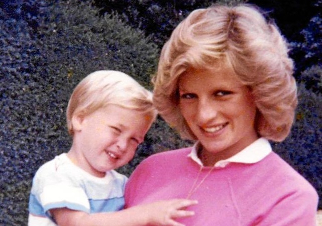 Imaginea devastatoare cu Printul Harry si William, la cateva zile dupa moartea Printesei Diana. Iata cum au fost surprinsi - FOTO