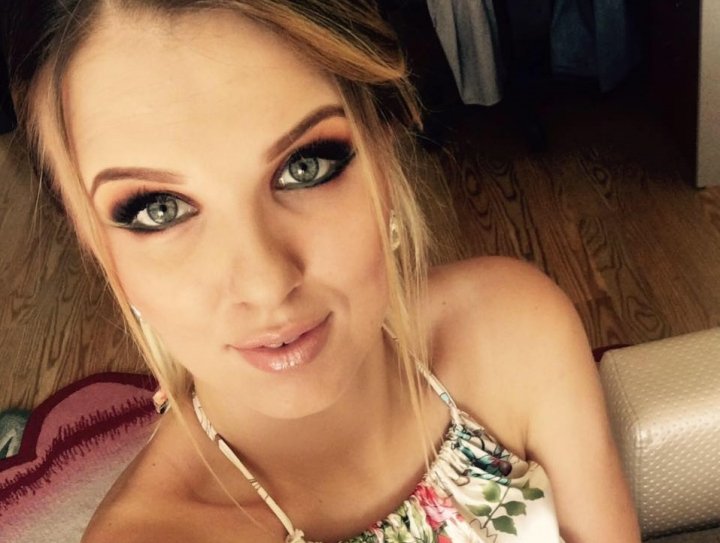 Olga Manciu, o mamica sexy in costum de baie! Cat de bine arata, dupa a doua sarcina - FOTO Olga Manciu, o mamica sexy in costum de baie! Cat de bine arata, dupa a doua sarcina - FOTO