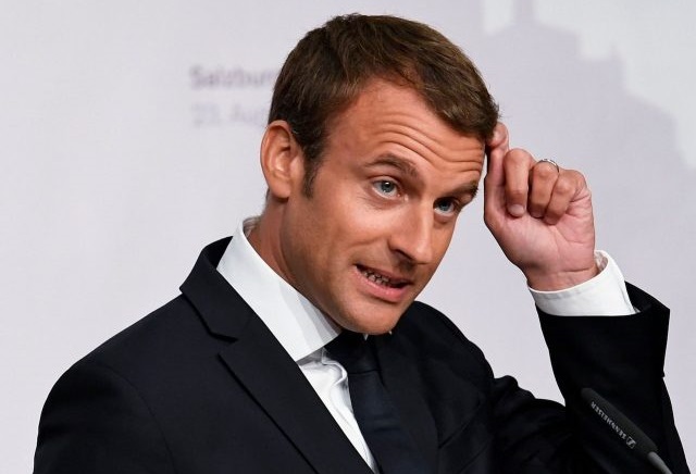 Presedintele francez a cheltuit 26.000 de euro pentru... machiaj! Francezii sunt ingroziti - FOTO
