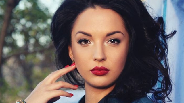 \'\'Vreau ca-n noptile tarzii sa-mi soptesti iubire...\'\' Cui ii adreseaza  Doina Sulac acest mesaj romantic - FOTO