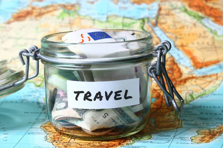 Ghidul financiar al turistului: BANI IN CALATORIE! Ce fel de card de plata sa alegeti pentru deplasarile peste hotare? 