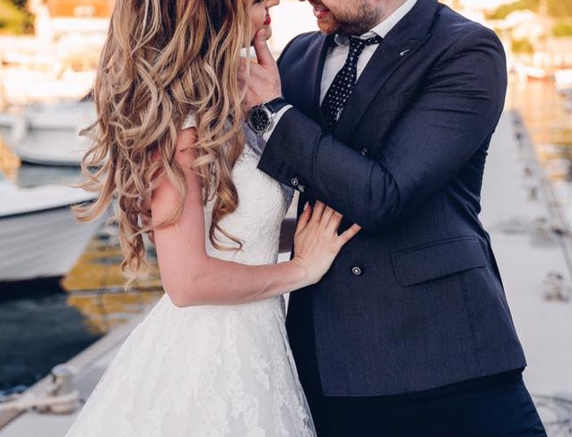Unul dintre cei mai ravniti burlaci de la noi s-a insurat! Vezi despre cine este vorba - FOTO