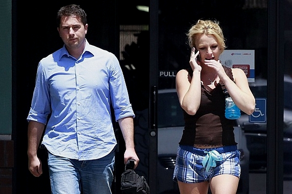 Britney Spears si-a aratat celulita in timp ce se ducea la sport "“ GALERIE FOTO