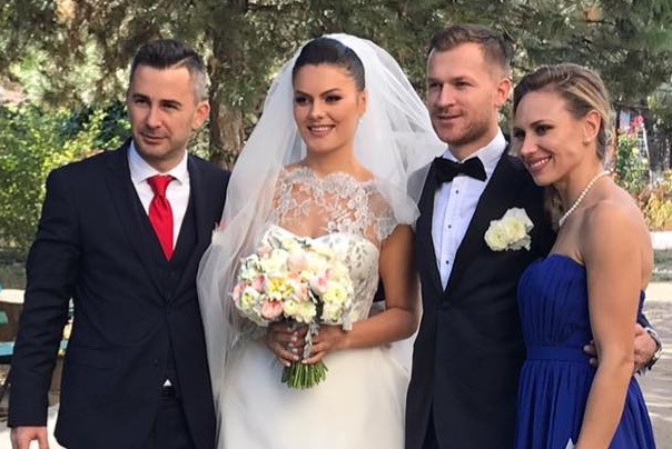 Deputata Alina Zotea si Vlad Durnea au avut parte de o nunta fastuoasa in acest weekend. Vezi cat de frumoasa a fost rochia miresei - FOTO