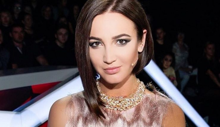 Olga Buzova are un nou iubit? Aceasta a fost surprinsa in tandreturi cu un participant al show-ului DOM 2 - VIDEO