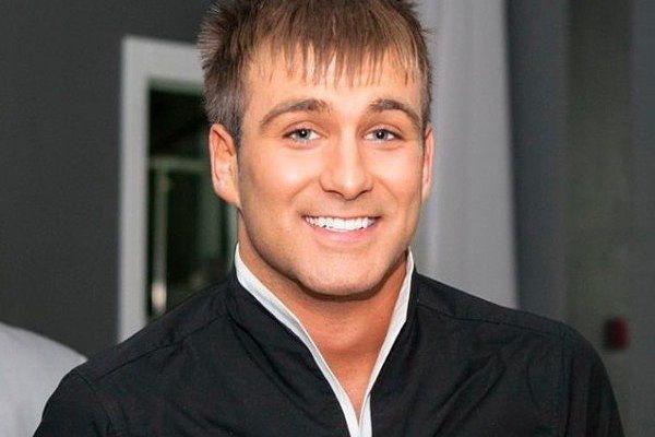 Nelly Ciobanu i-a cantat, iar fanii l-au coplesit cu aplauze! Ionel Istrati, surprins de ziua sa, la Paris - VIDEO Nelly Ciobanu i-a cantat, iar fanii l-au coplesit cu aplauze! Ionel Istrati, surprins de ziua sa, la Paris - VIDEO