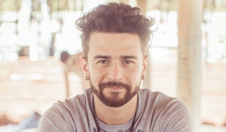 Pasha Parfeni: "Lucrez de la 15 ani in restaurante, cafenele". Vezi ce alte activitati mai avea interpretul in copilarie - VIDEO