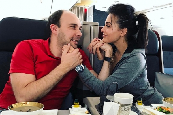 Tany Vander, surprinsa intr-o ipostaza fierbinte alaturi de iubitul sau. Iata cum s-au lasat fotografiati cei doi - FOTO Tany Vander, surprinsa intr-o ipostaza fierbinte alaturi de iubitul sau. Iata cum s-au lasat fotografiati cei doi - FOTO