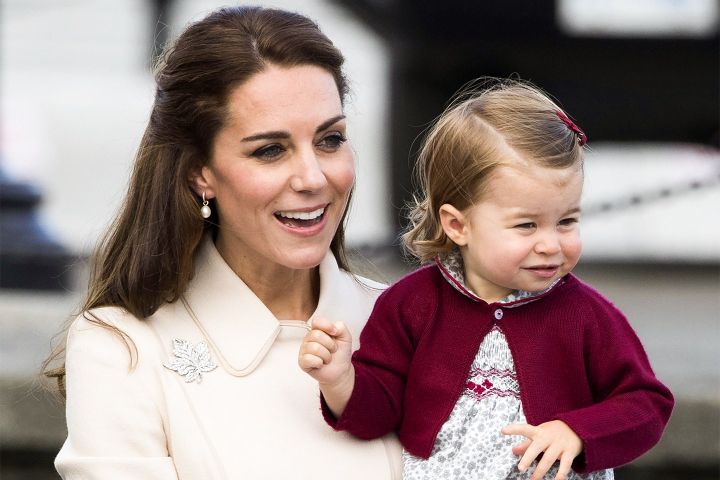 Prima zi de gradinita a Printesei Charlotte. A fost condusa de Ducele si de Ducesa de Cambridge - FOTO Prima zi de gradinita a Printesei Charlotte. A fost condusa de Ducele si de Ducesa de Cambridge - FOTO