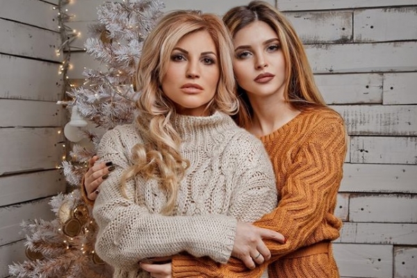 Victoria Lungu, mandra de fiica sa: "Tu esti viata mea". Iata ce poza sexy a publicat artista - FOTO Victoria Lungu, mandra de fiica sa: "Tu esti viata mea". Iata ce poza sexy a publicat artista - FOTO