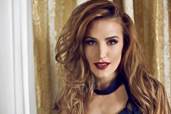 Tatiana Heghea, intr-o poza adorabila cu fiica sa! Iata cum s-au fotografiat la munte - FOTO