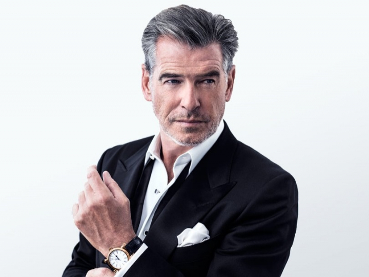 La 64 de ani arata ca un adevarat model. Pierce Brosnan demonstraza ca este unul din cei mai sexy barbati - FOTO La 64 de ani arata ca un adevarat model. Pierce Brosnan demonstraza ca este unul din cei mai sexy barbati - FOTO