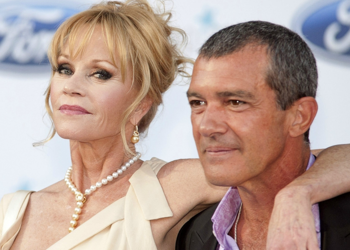 Melanie Griffith si-a operat nasul din cauza cancerului de piele. Cum arata acum actrita - FOTO Melanie Griffith si-a operat nasul din cauza cancerului de piele. Cum arata acum actrita - FOTO