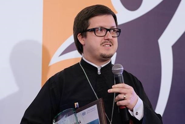 Maxim Melinti, despre traditiile de Boboteaza: "Nu puneti in pericol viata copiilor, nu faceti experimente, nici nu-l incercati pe Dumnezeu!" - FOTO Maxim Melinti, despre traditiile de Boboteaza: "Nu puneti in pericol viata copiilor, nu faceti experimente, nici nu-l incercati pe Dumnezeu!" - FOTO
