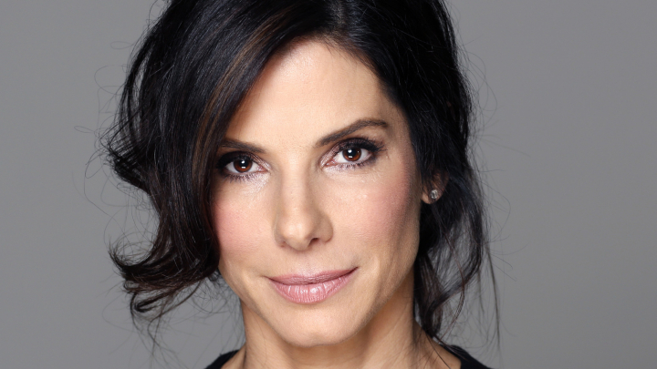 Sandra Bullock, insarcinata cu primul ei copil? Diva a lasat la vedere o burtica de gravida - FOTO Sandra Bullock, insarcinata cu primul ei copil? Diva a lasat la vedere o burtica de gravida - FOTO