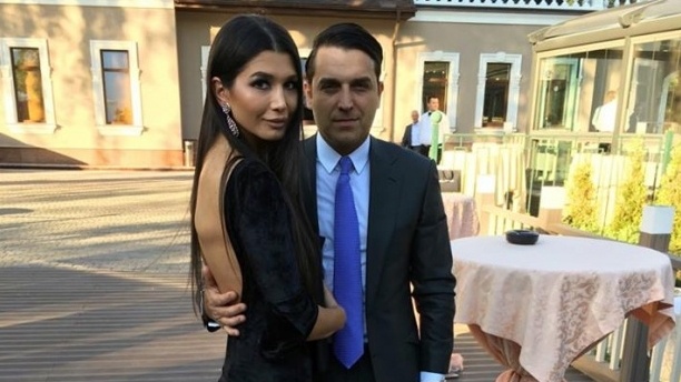 Noua iubita a lui Bogdan Ionescu seamana izbitor cu Elena Basescu, fosta lui sotie! Iata cum arata aceasta
