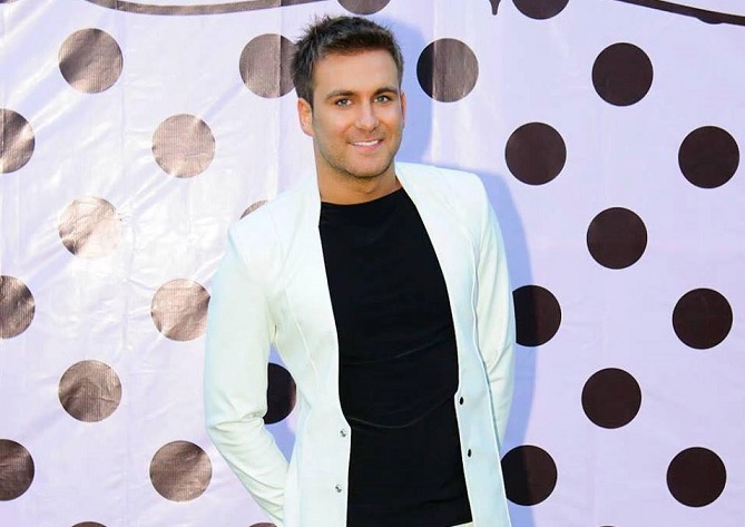 Ionel Istrati este tot mai solicitat pe piata internationala. Afla in ce oras urmeaza sa sustina un concert solo - VIDEO Ionel Istrati este tot mai solicitat pe piata internationala. Afla in ce oras urmeaza sa sustina un concert solo - VIDEO