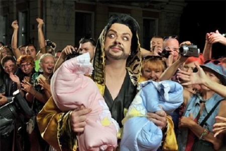 S-a jurat sa nu mai faca asta, dar nu s-a abtinut! Cum arata copiii lui Kirkorov - FOTO
S-a jurat sa nu mai faca asta, dar nu s-a abtinut! Cum arata copiii lui Kirkorov - FOTO