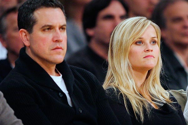 "Stii cine sunt eu?" Vezi momentul in care a fost arestata actrita Reese Witherspoon - VIDEO