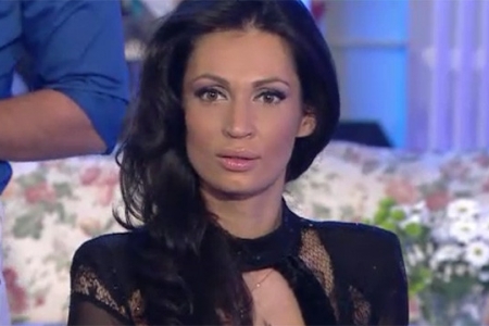 Nicoleta Luciu, cu chiloteii la vedere, in direct! In ce rochie s-a afisat vedeta
Nicoleta Luciu, cu chiloteii la vedere, in direct! In ce rochie s-a afisat vedeta
