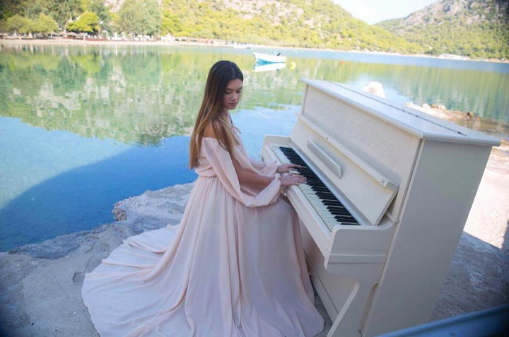 Misha Miller, despre ceea ce a ramas in culisele filmarilor noului ei videoclip "Wild Fire": "Imi venea sa plang si tremuram toata" - VIDEO